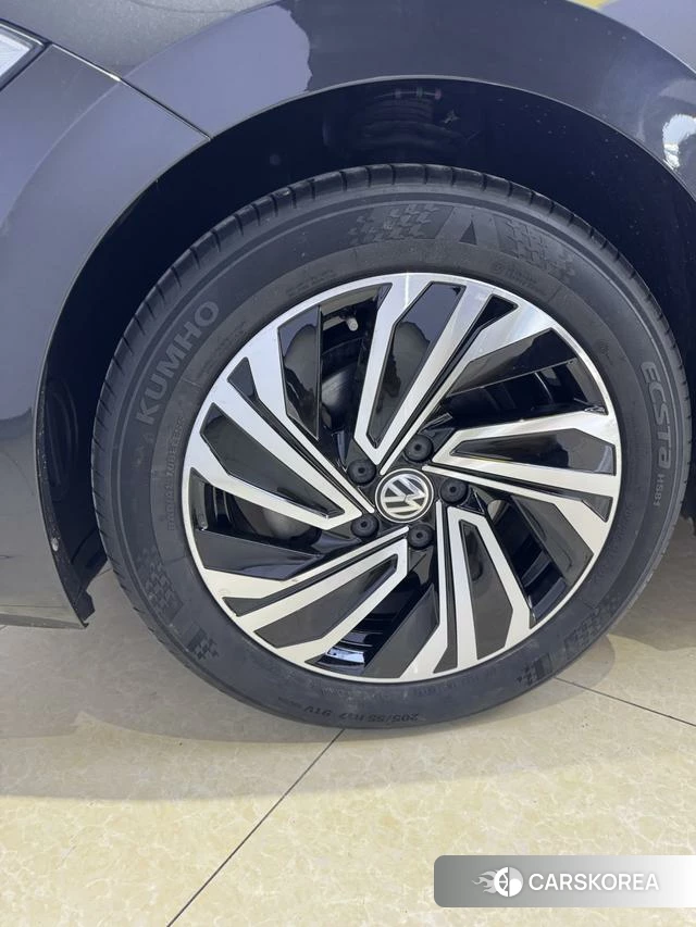 Volkswagen Sagitar id 4314443 из Китая 16