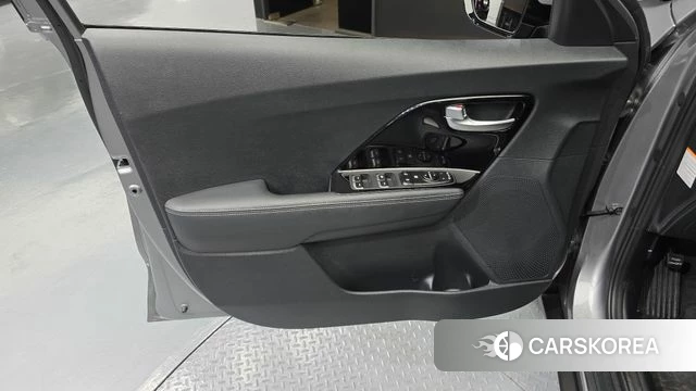 Kia The New Niro id 4741018 из Кореи 16