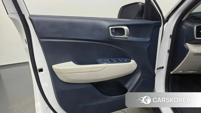 Hyundai Venue id 4317475 из Кореи 16