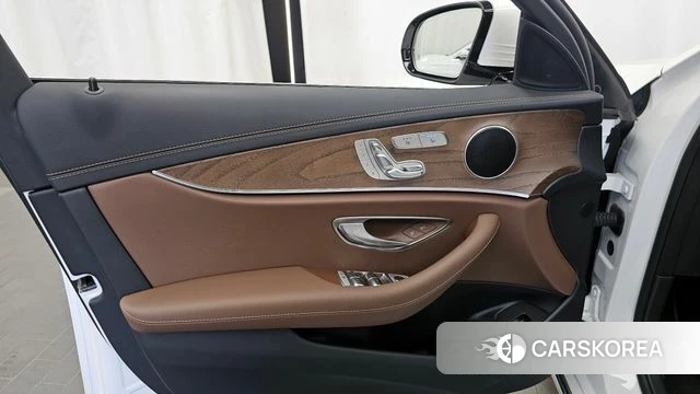 Mercedes-Benz E-Class W213 id 4202226 из Кореи 16