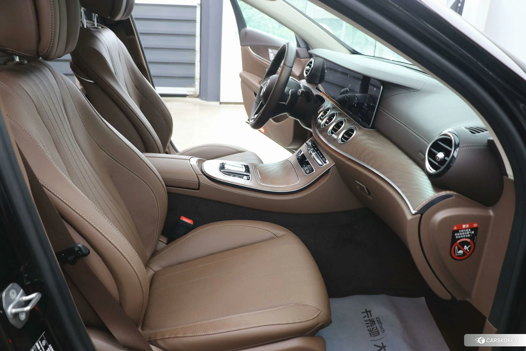 Mercedes-Benz E-Class id 4473298 из Китая 16