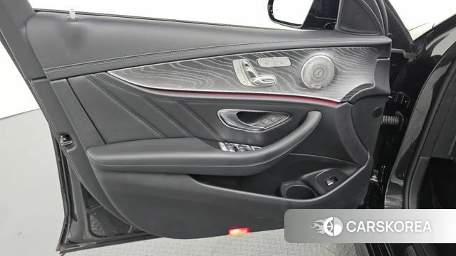 Mercedes-Benz E-Class W213 id 4715658 из Кореи 16