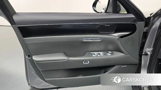 Genesis G90 (RS4) id 4592444 из Кореи 16
