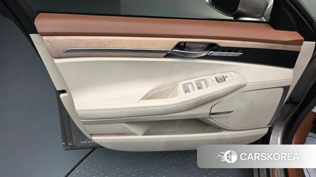 Genesis G90 id 4780760 из Кореи 16