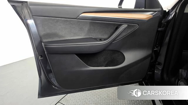 Tesla Model Y id 4292395 из Кореи 16