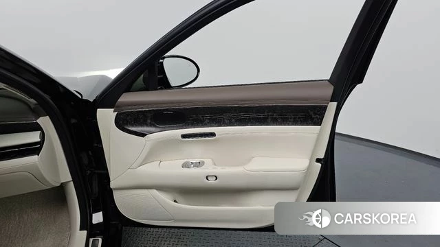Genesis G90 (RS4) id 4793302 из Кореи 16