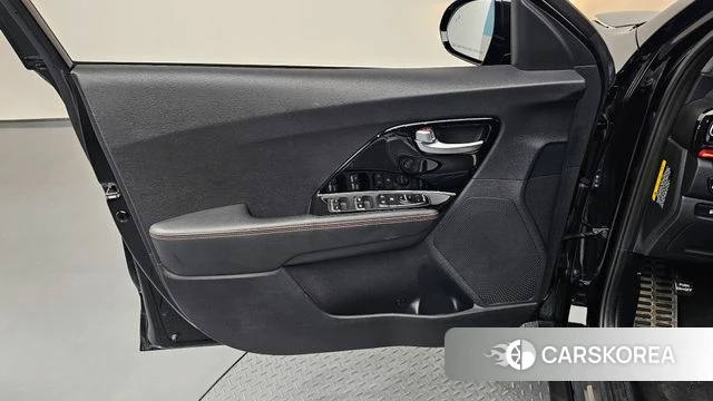 Kia The New Niro id 4529878 из Кореи 16