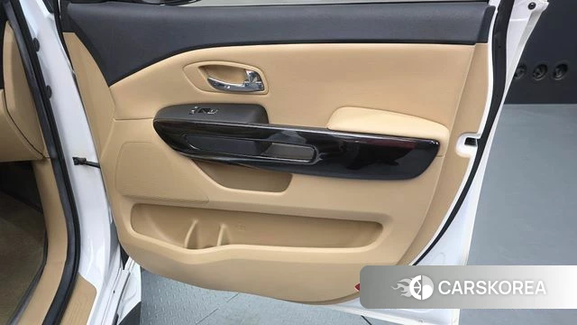 Kia The New Carnival id 4508569 из Кореи 16