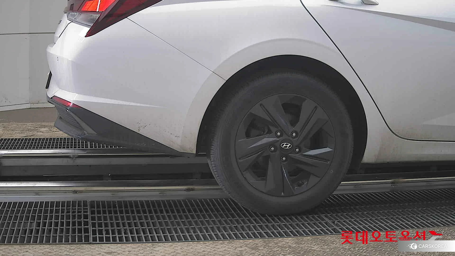 Hyundai Avante Hybrid id 3881988 из Кореи 16