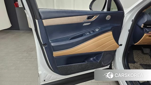 Genesis GV80 id 4202898 из Кореи 16