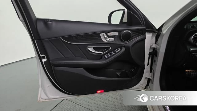 Mercedes-Benz C-Class W205 id 4543238 из Кореи 16