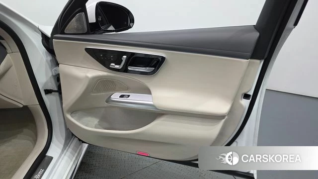 Mercedes-Benz E-Class W214 id 4853947 из Кореи 16