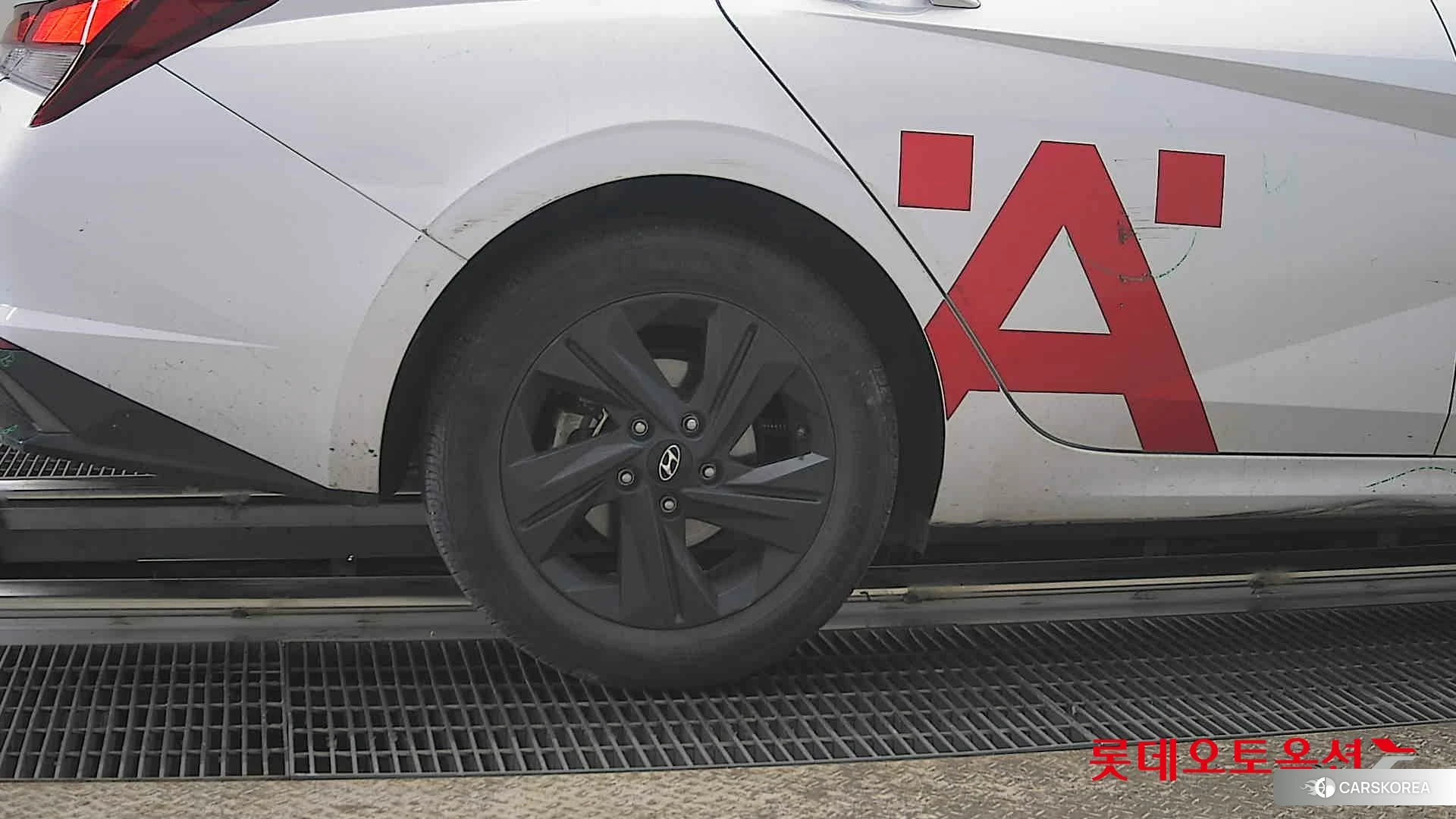 Hyundai Avante Hybrid id 3869355 из Кореи 16