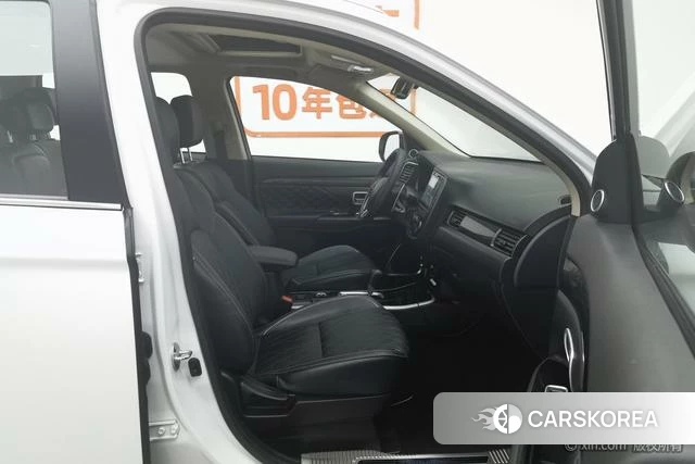 Mitsubishi  Outlander id 4210409 из Китая 16
