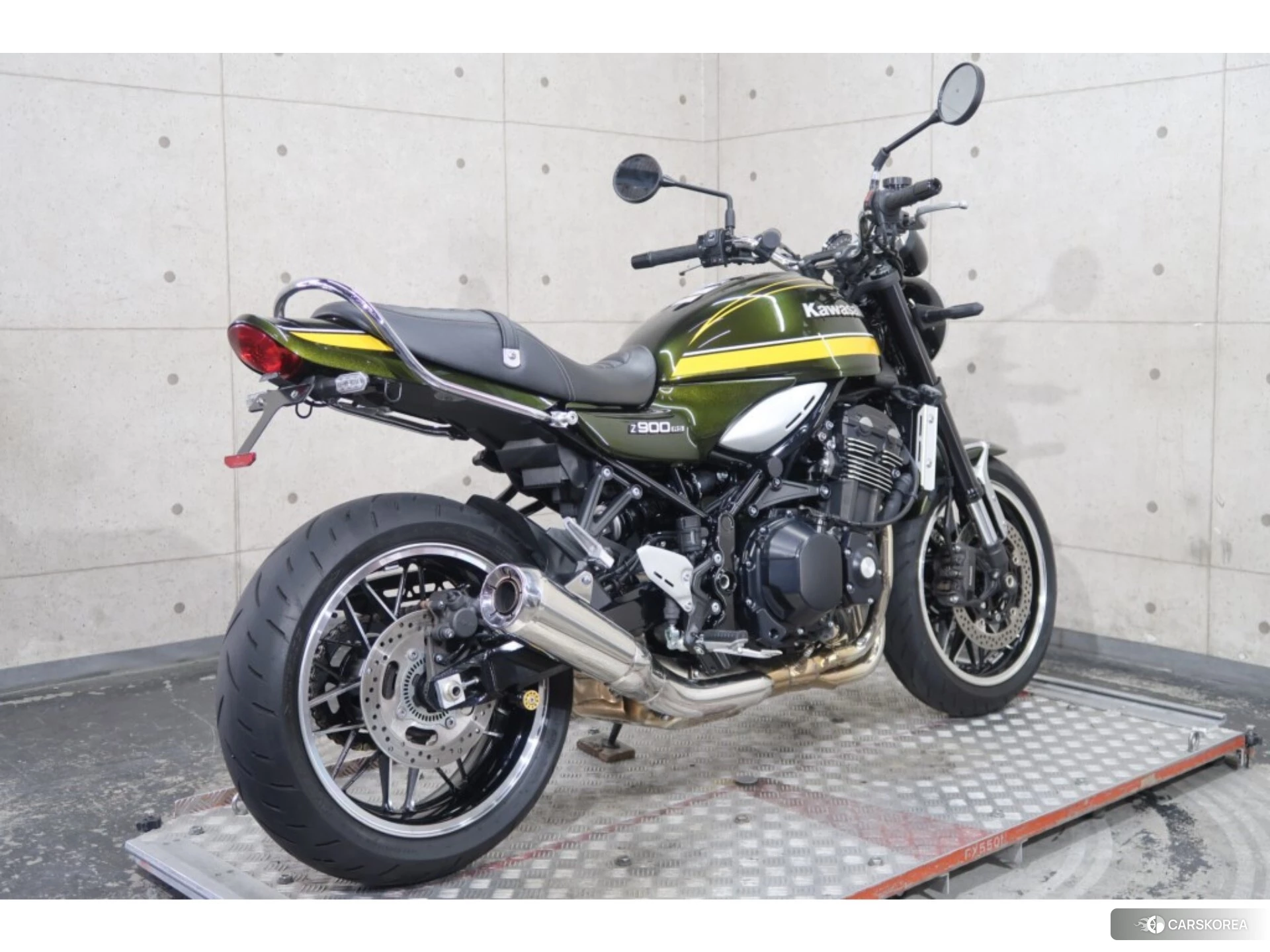 Kawasaki Z900RS id 3950307 из Японии 16