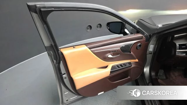 Lexus ES300h 7th generation id 4519173 из Кореи 16