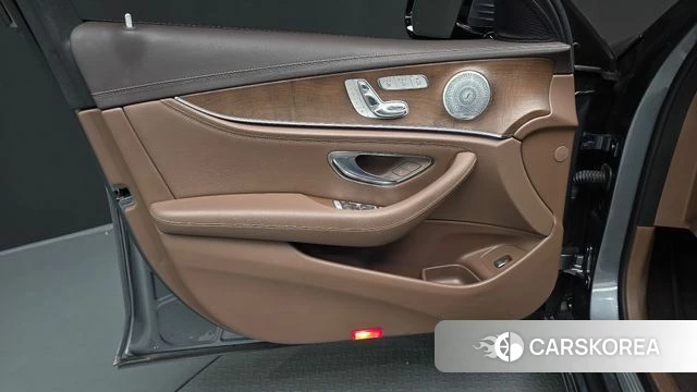 Mercedes-Benz E-Class W213 id 4385015 из Кореи 16