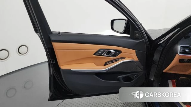 BMW 3 Series (G20) id 4612885 из Кореи 16