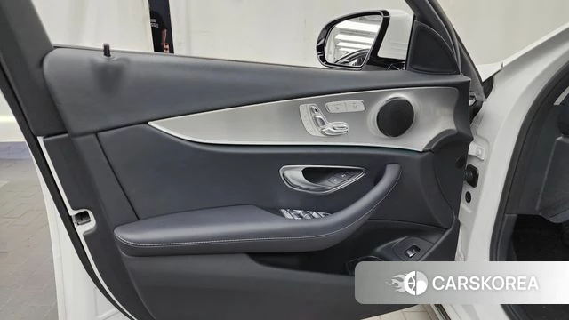Mercedes-Benz E-Class W213 id 4490918 из Кореи 16
