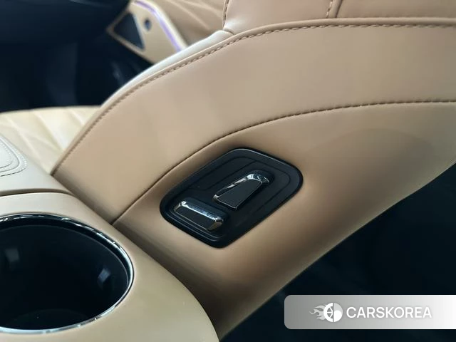 Geely Galaxy Galaxy Sparkle 8 PHEV id 3939327 из Китая 16