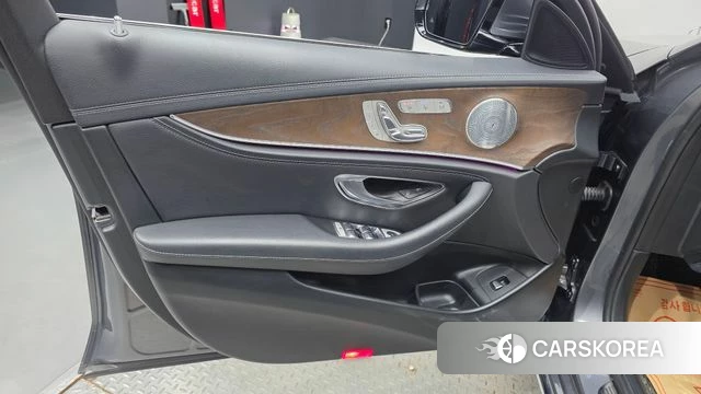 Mercedes-Benz E-Class W213 id 4907665 из Кореи 16