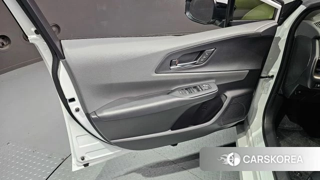 Toyota Prius 5th Generation id 4354006 из Кореи 16