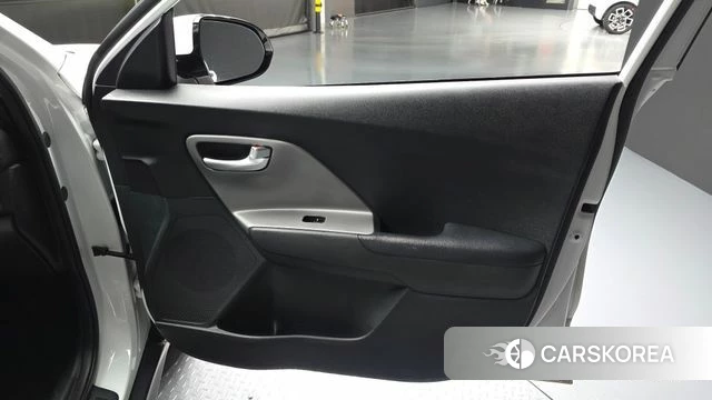 Kia Niro Plus id 4608600 из Кореи 16