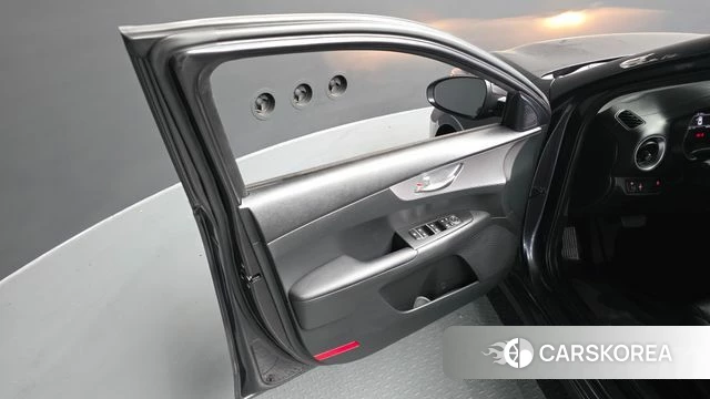 Kia The New K3 2nd generation id 4316981 из Кореи 16