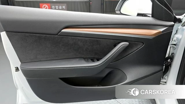 Tesla Model 3 id 4716165 из Кореи 16
