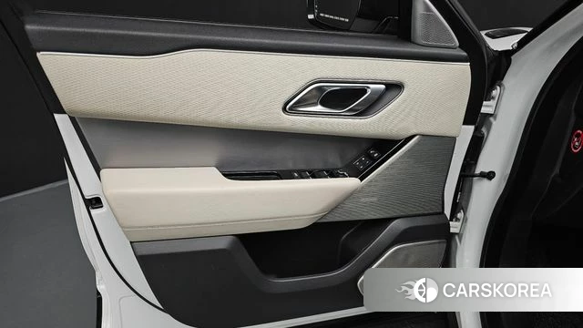 Land Rover Range Rover Velar id 4435747 из Кореи 16