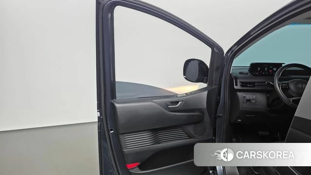 Hyundai Staria id 4242983 из Кореи 16
