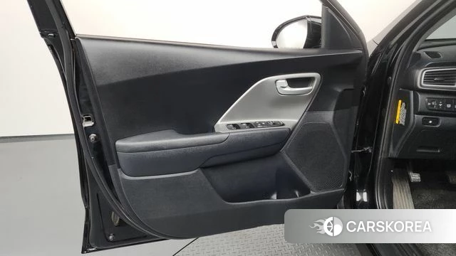 Kia Niro id 4295015 из Кореи 16