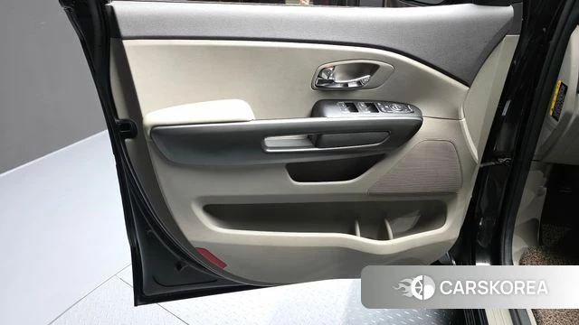 Kia All New Carnival id 4269567 из Кореи 16