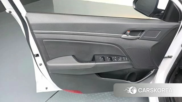 Hyundai Avante AD id 4502852 из Кореи 16
