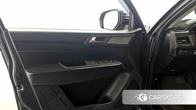 Ssangyong Rexton Sports id 4197232 из Кореи 16