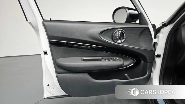 Mini Cooper Clubman id 4691818 из Кореи 16
