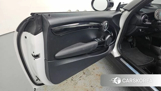 Mini Cooper Convertible id 4342845 из Кореи 16