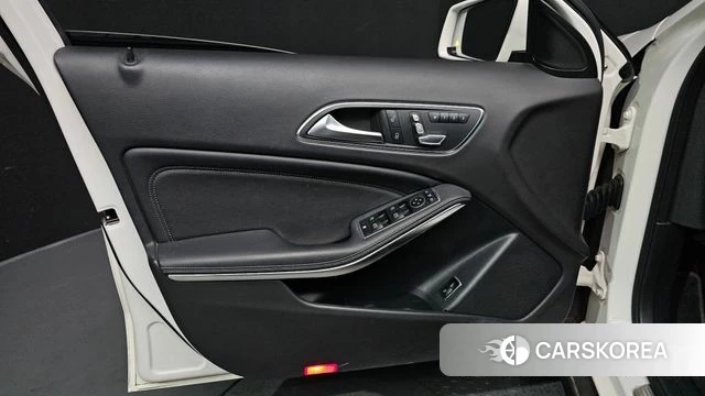 Mercedes-Benz GLA-Class X156 id 4188183 из Кореи 16