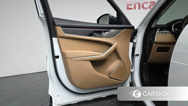 Jaguar F-PACE id 4186627 из Кореи 16