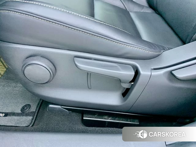 Mazda CX-30 id 4342058 из Китая 16