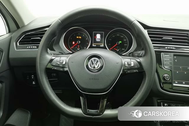 Volkswagen Tiguan L id 4210112 из Китая 16