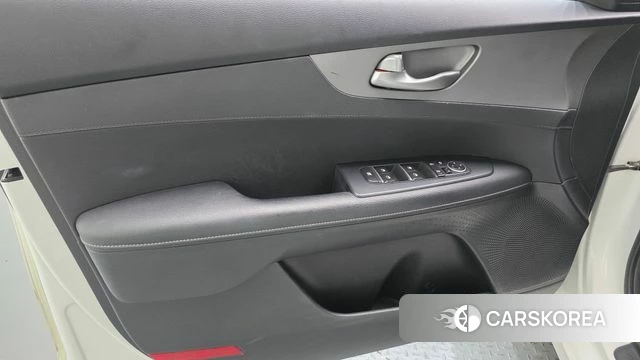 Kia Come New K3 id 4775733 из Кореи 16
