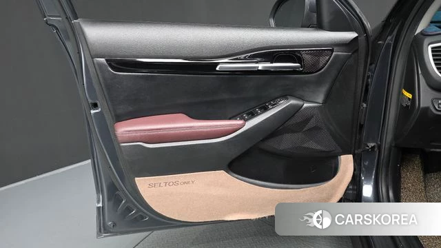 Kia Seltos id 4477077 из Кореи 16