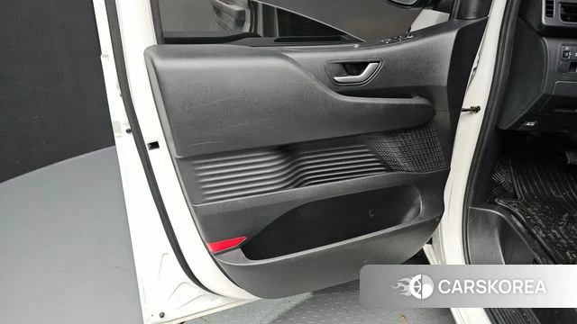 Hyundai Staria id 4427353 из Кореи 16