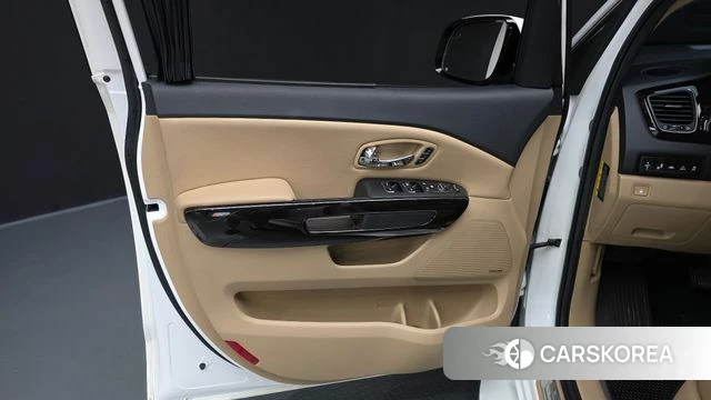 Kia The New Carnival id 4693841 из Кореи 16