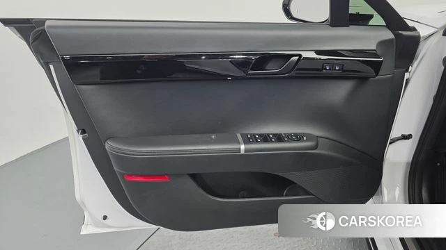 Hyundai Grandeur Hybrid (GN7) id 4589944 из Кореи 16