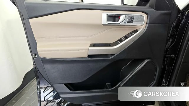 Ford Explorer 6th Generation id 4308898 из Кореи 16