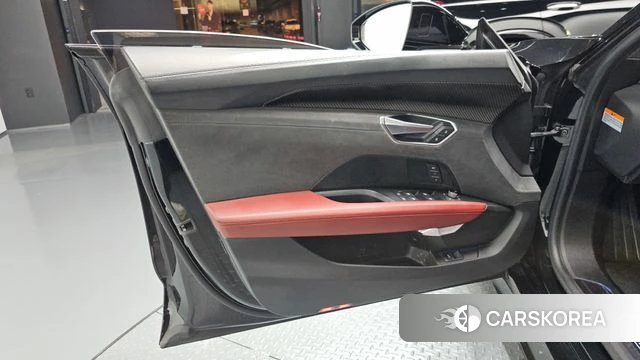 Audi e-Tron GT id 4434026 из Кореи 16