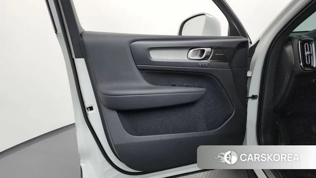 Volvo XC40 id 4244792 из Кореи 16