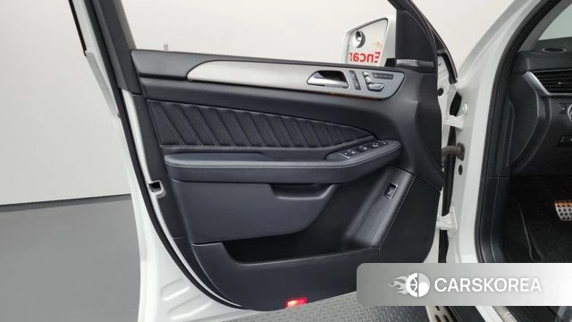 Mercedes-Benz GLE - Class W166 id 4285934 из Кореи 16